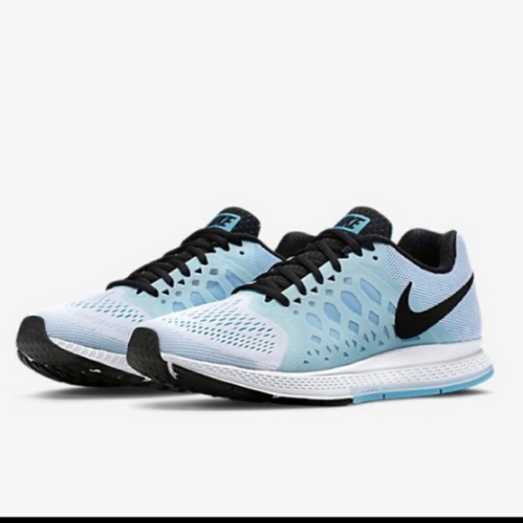 Nike Shoes - NIKE Zoom Pegasus Running Shoes